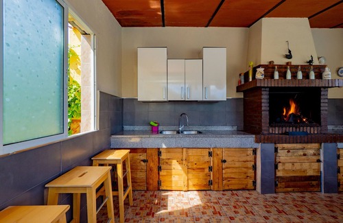 Alhaurín de la Torre Cabaña | Cubo's Finca Megan / piscina privada / wifi gratis / aire acondicionado