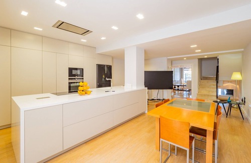 Centro Chalet De Esquí | Cubo's Gibralfaro Townhouse / centro malaga / vistas / aparcamiento incluido