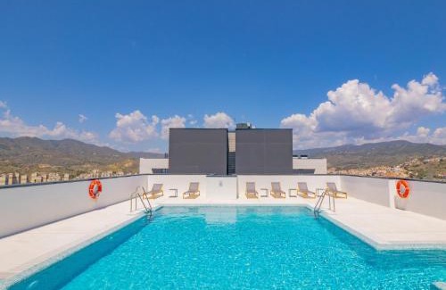 Palma-Palmilla Apartamento | Cubo's Urban Sky Malaga Apartment West View 5