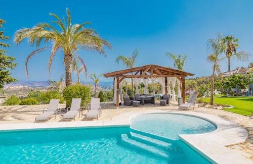 Coin Villa | Cubo's Villa Agua de Azahar