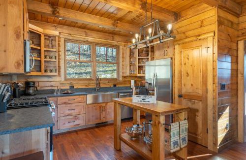 Mars Hill Casa | Cubs Den by Carolina Mornings