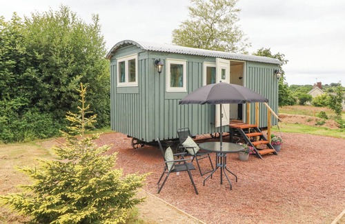 Brayford Cabaña | CUCKOO'S NEST, romantic, character holiday cottage in South Molton