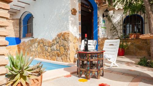 Hinojares Casa | Cueva del Tito Hinojares by Ruralidays