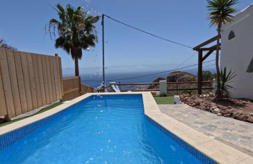 Santa Cruz de Tenerife Casa | Cueva rural " Old London " with Jacuzzi and swimming pool