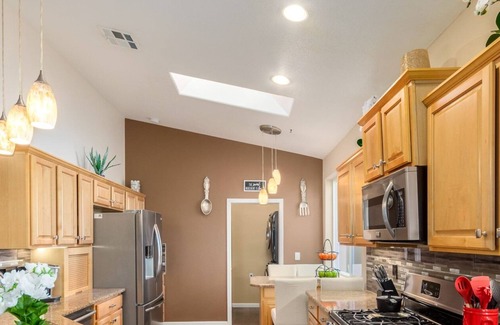 South Mountain Casa | Cul-de-sac home on the Ravenswood golf course