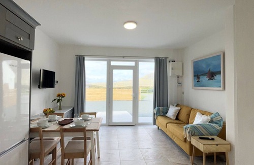 Glassillaun Cabaña | Culfin Cottage Your Beachside Escape