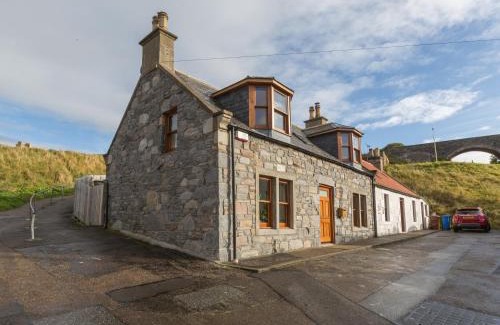 Cullen Casa | Cullen 117 Seatown With Sea Views