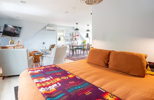 Town of Marbletown Apartamento | Cultivate Quietude: Beautiful views, Modern design
