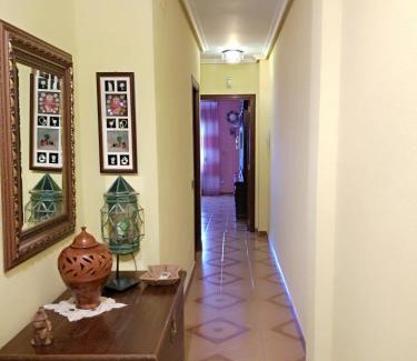 Almagro Apartamento | CULTURAS Y COLORES EN ALMAGRO -WIFI alta velocidad, NETFLIX, Parking -Promocion EMPRESAS-