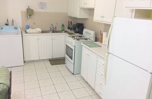 Keizer Hill Apartamento | Cumber's Tropical Apartments