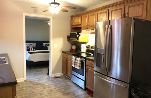 Smyrna Casa | Cumberland Cottage, 1 level house just off I-24, near Murfreesboro and Nashville
