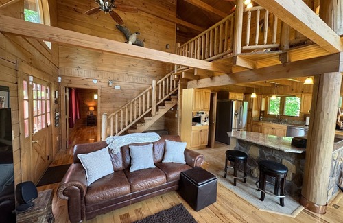 Nancy Casa | Cumberland Haven! One mile to Cumberland Point boat ramp and park.