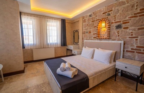 Mithatpasa Cama Y Desayuno | Cunda Tasci Otel
