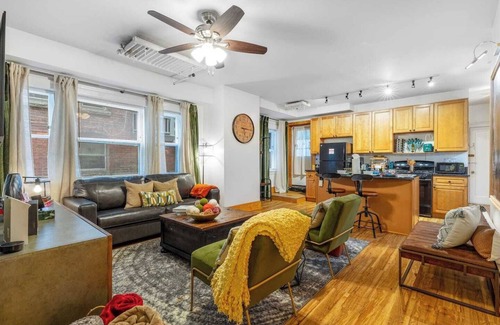 Cleveland Apartamento | 2bd-1bath/Free Parking~Case Western/University Cir