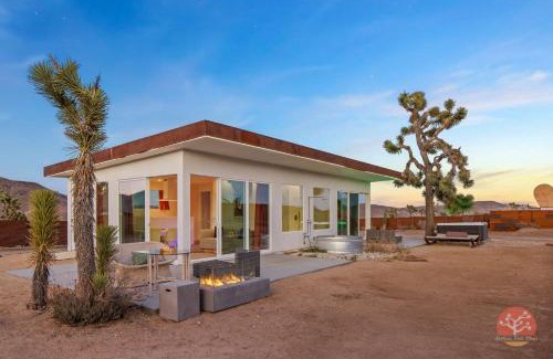 Pioneertown Casa | Curious Crib - CENTRAL Location Cowboy Pool Spa