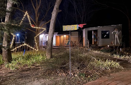 Pittsboro Casa | Curiously Cute B&B Private Woodshed- Pet friendly