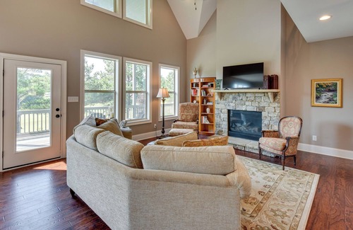 Toccoa Casa | Currahee Club Home: Lake Access & Golf Course View