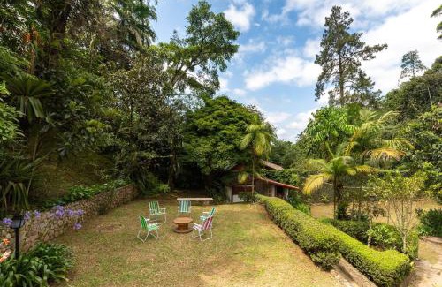 Teresopolis Apartamento | CurtaTere piscina lareira pet friendly jardim