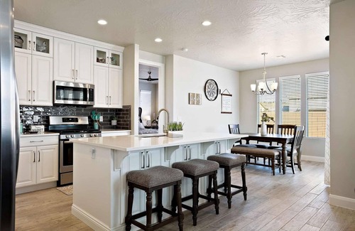 Sienna Hills Casa | Nueva lista de alquiler de vacaciones en St George. Hermosos 4 hab y 2 espacios de vida.