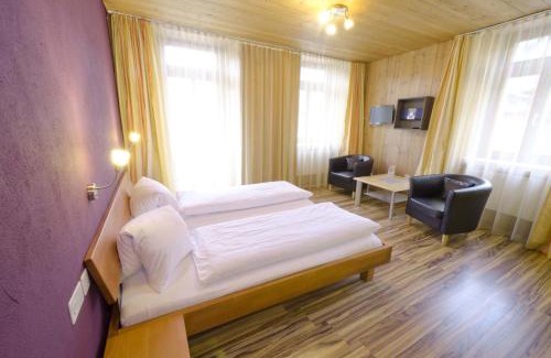 Engadin Scoul Hotel | CURUNA Pensiun-Frühstückspension