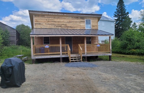 Jackman Cabina | Custom built tiny home/cabin in the Switzerland of Maine (Jackman)