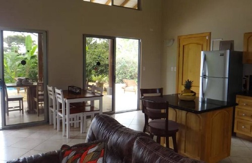 Montezuma Casa | Custom Eco Home, Private, Pool, Canopy View. Desde $ 149 por noche