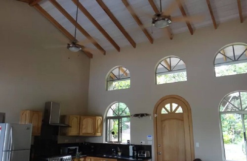 Montezuma Casa | Custom Eco Home, Private, Pool, Canopy View. Desde $ 149 por noche