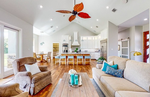 Waller Casa | Custom home with guesthouse, pond, sunning deck, beach & tropical bar