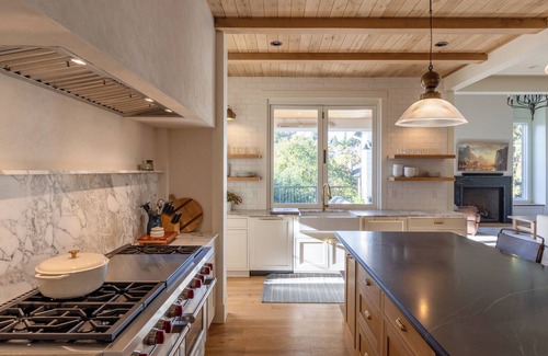 Laurelhurst Casa | Custom home with Pickleball court