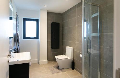 Newry Apartamento | Custom House Apartments