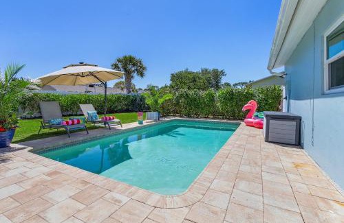 Central Naples Casa | Custom Naples Pool Oasis 3BDR