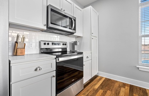 Auburn Apartamento | Custom Suite over Target - Downtown AU 209