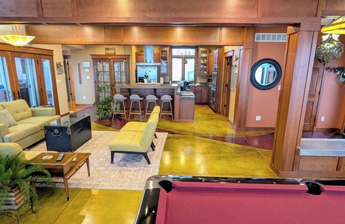 Koontz Lake Casa | Custom ~ Unique, Lakefront - Panoramic, HotTub-Swim-Dock su barco, Family Friendly