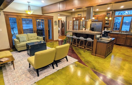 Koontz Lake Casa | Custom ~ Unique, Lakefront - Panoramic, HotTub-Swim-Dock su barco, Family Friendly