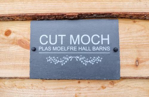 Oswestry Casa | Cut Moch, Plas Moelfre Hall Barns
