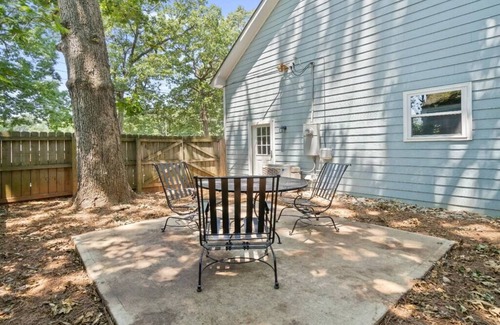 North Charlotte Casa | Cute 1 Bedroom | Close Popular NoDa