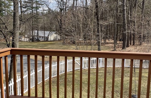Bedford Casa | Cute 2 Bedroom home with pool/spa, off street parking and fenced yard.