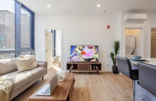 Downtown Montreal Apartamento | Cute 1BDR Apt on Bishop St- Heart of MTL