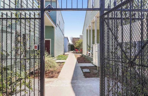 South 7th Ward Apartamento | Cute 1bed 1bath steps from French Q, Bourbon St and Jazz venues