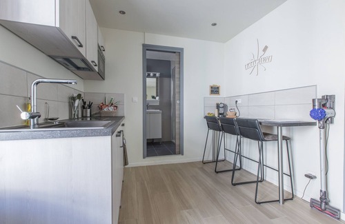 Riou - Petit Juas - Av de Grasse Apartamento | Cute affordable 1-br minutes from Cannes Center
