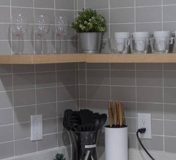Northeast Orlando Apartamento | CUTE and COZY studio w/ jacuzzi!