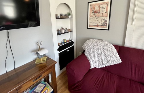 Marshall Casa | Cute and cozy three-bedroom home central to Missouri Valley College and shopping