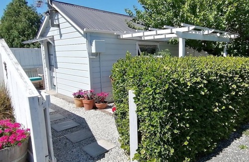 Hastings Cabaña | Cute and private self Contained Cottage
