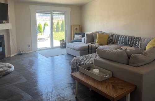 Desert Aire Casa | Cute, comfortable, fully fenced, clean home great for boating/golf families