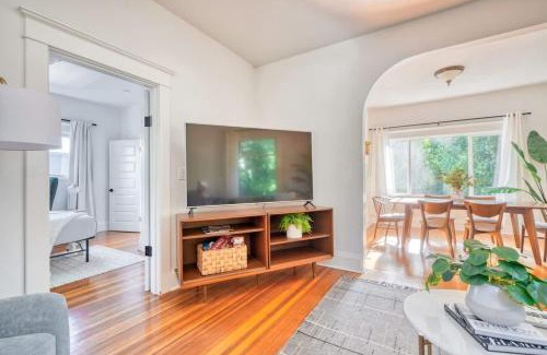 King Casa | Cute & Comfortable Portland Home with 91 WalkScore