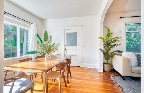 King Casa | Cute & Comfortable Portland Home with 91 WalkScore