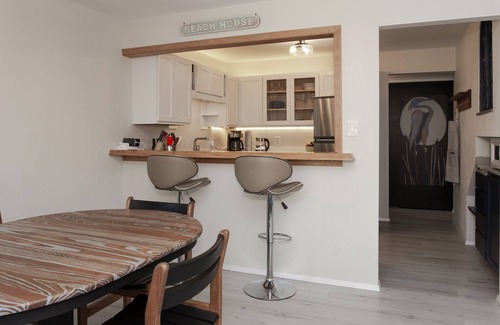Birch Bay Casa | Cute, comfy, and clean cottage just steps to the beach and C Shop