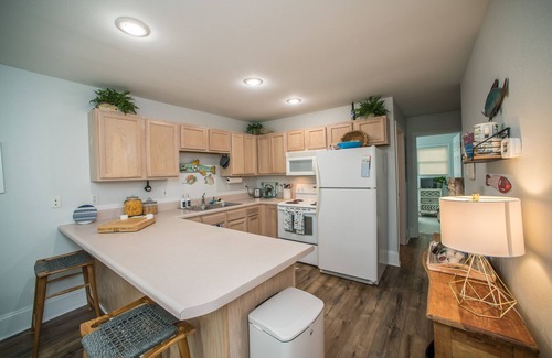 Port St. Joe Casa | Guest fave! Cute, comfy, beachside neighborhood, 2 pools! Great for children!
