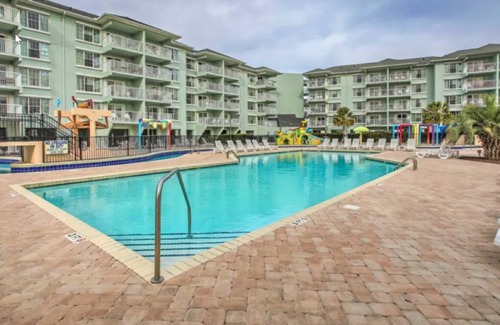 North Litchfield Beach Condominio | Cute Condo with Pool view. Water park is right outside your door!