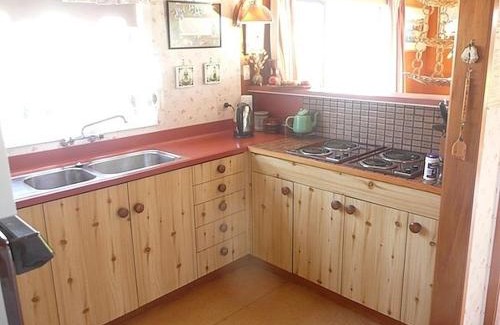 Cooks Beach Casa | Cute Cottage - Cooks Beach Bach